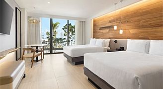 Swim-Up Room with two queen beds