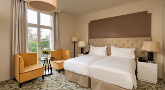 Waldorf Astoria Versailles, Trianon Palace 2 twins' room with garden view