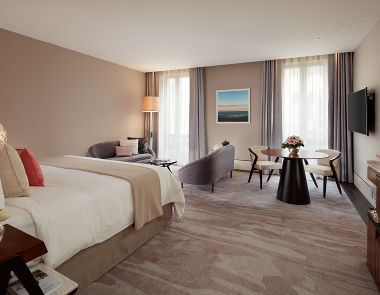 A single bed in an astor suite.