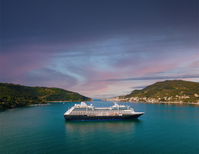 Azamara Pursuit ship image