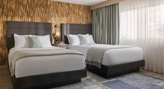 Casa Mani Resort Napa Valley, Curio Collection by Hilton pool view 2 beds.