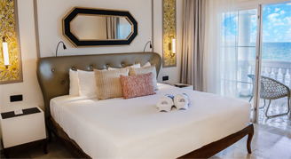 Signature Level Oceanfront Suite - All-Inclusive