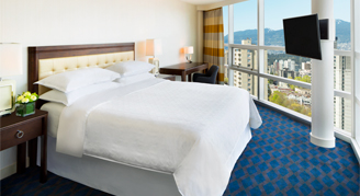 Sheraton Vancouver Wall Centre high floor room
