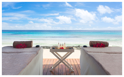 Spa tables overlooking the ocean