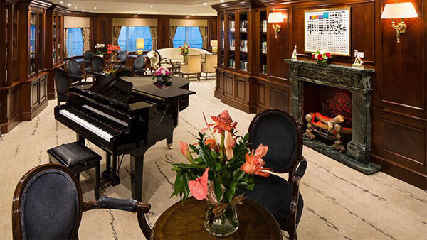 Azamara Pursuit ship image