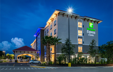 Holiday Inn Express & Suites St. Petersburg - Madeira Beachimage